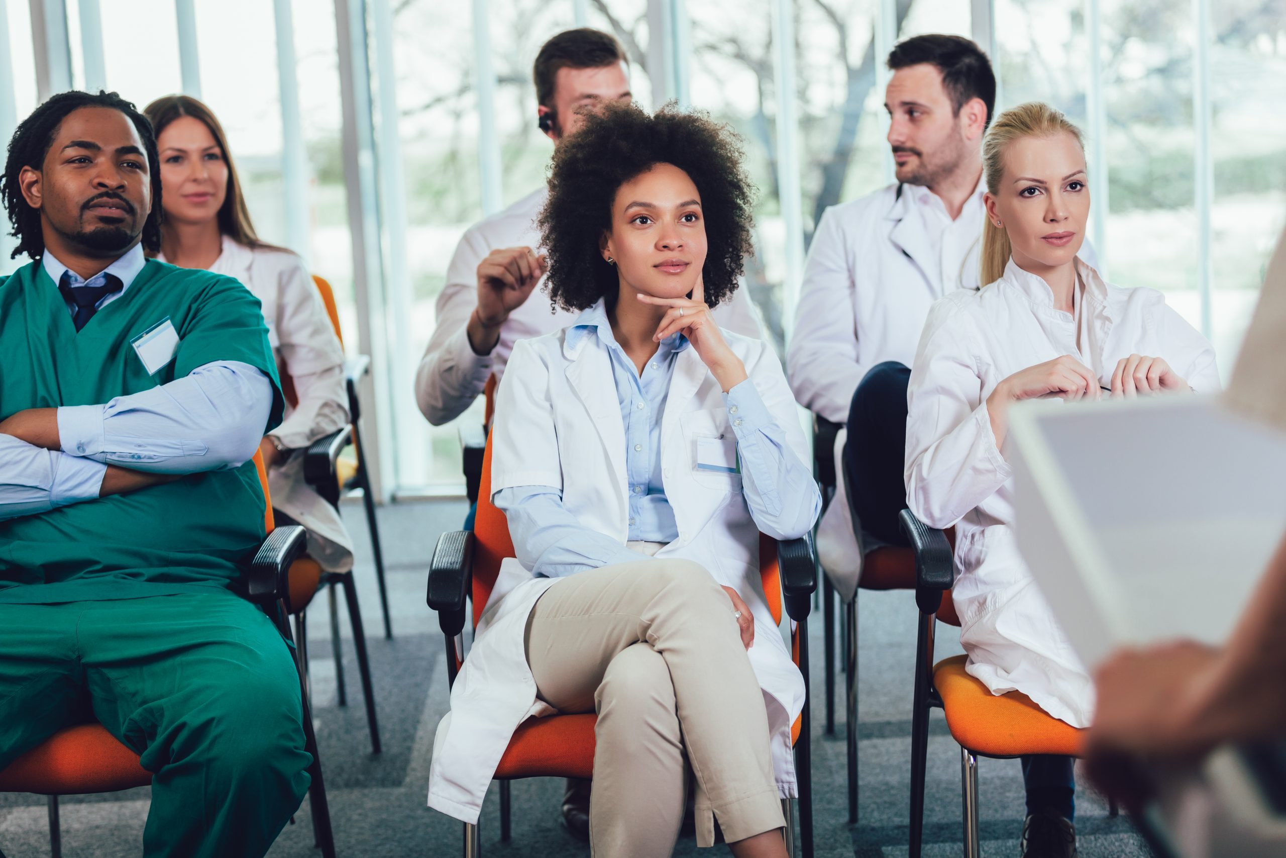 Group,Of,Doctors,On,Seminar,In,Lecture,Hall,At,Hospital.